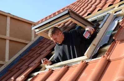 Pose de fenêtres de toit Velux à Courthiézy